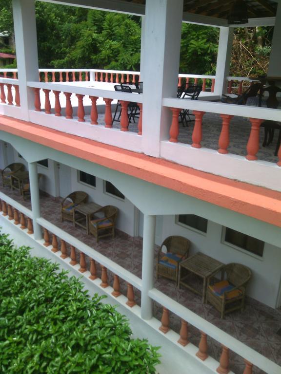Polish Princess Guest House Port Antonio Bagian luar foto