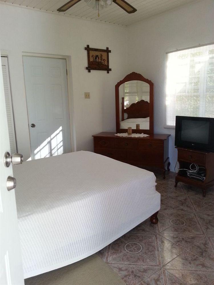 Polish Princess Guest House Port Antonio Bagian luar foto