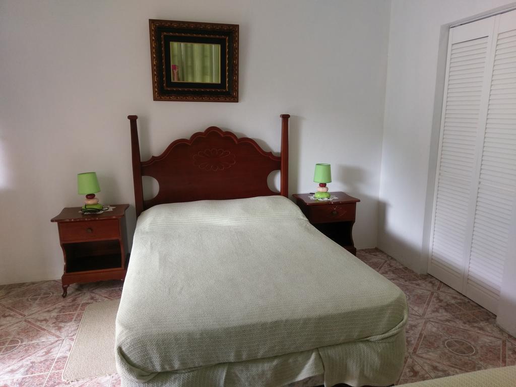 Polish Princess Guest House Port Antonio Bagian luar foto