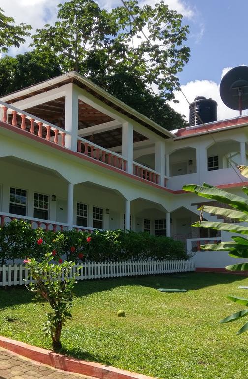Polish Princess Guest House Port Antonio Bagian luar foto