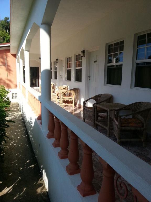 Polish Princess Guest House Port Antonio Bagian luar foto