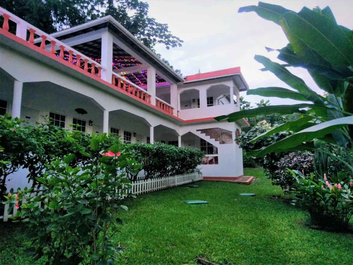 Polish Princess Guest House Port Antonio Bagian luar foto